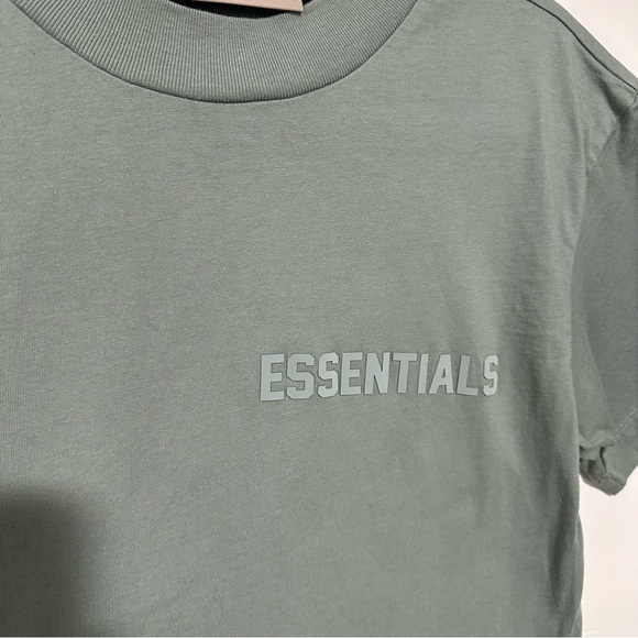 Fear of God Essentials SS23 Tee – Sycamore Blue Women large - Picture 3 of 9